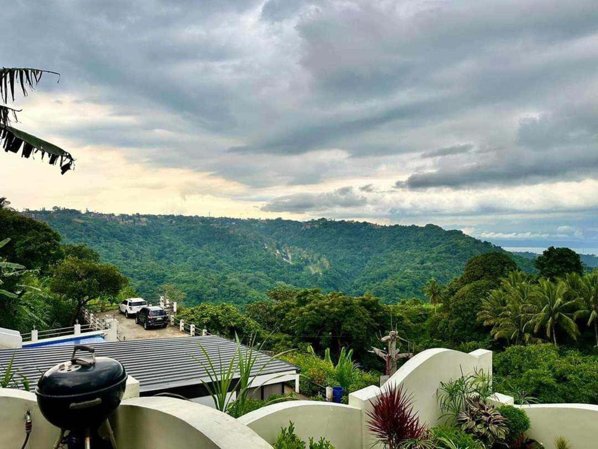 Avana Hills Tagaytay Villa 따가이따이 외부 사진