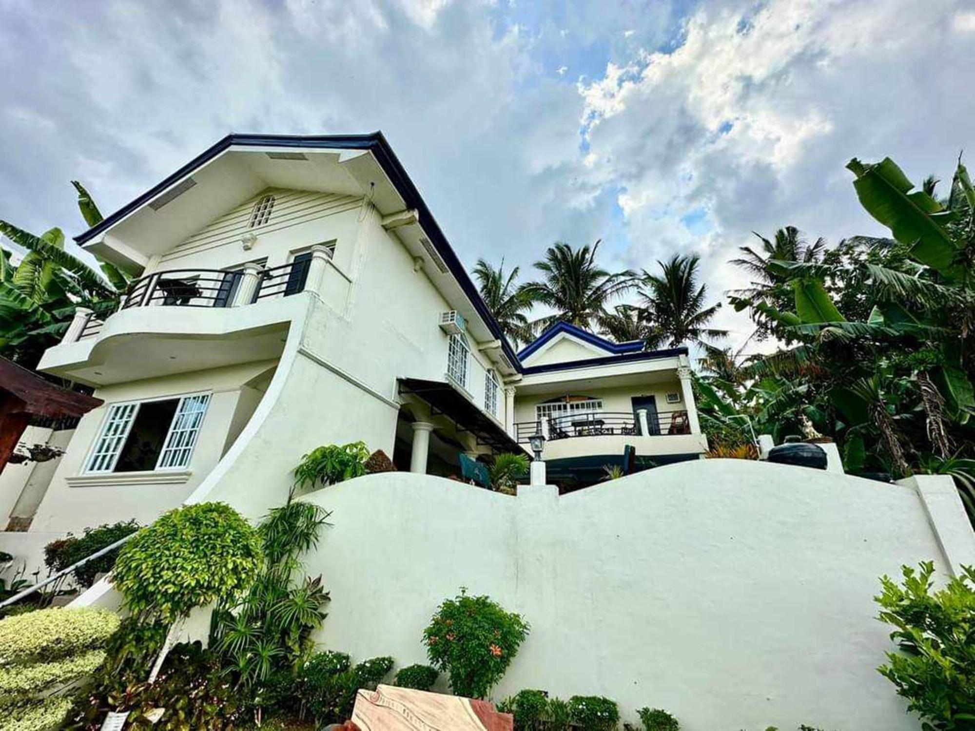 Avana Hills Tagaytay Villa 따가이따이 외부 사진